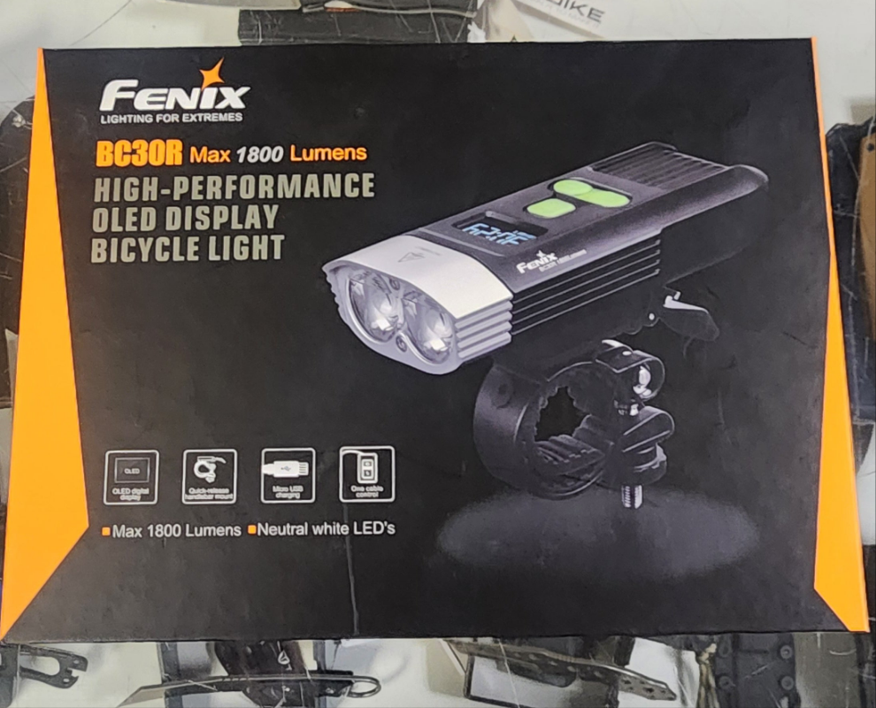 BC30RL2BK OLED Bicycle Light