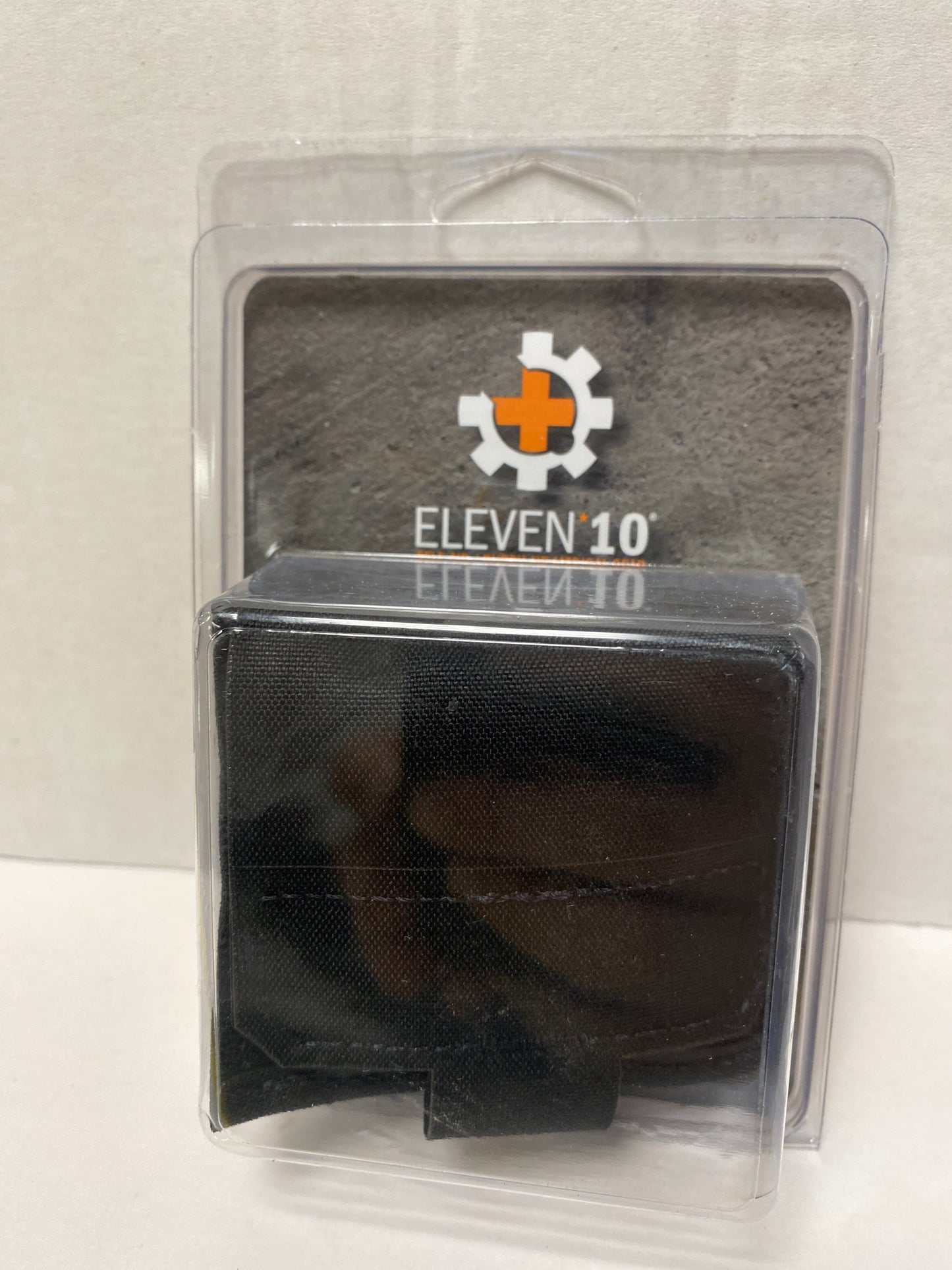 E10-7009 Glove Holder